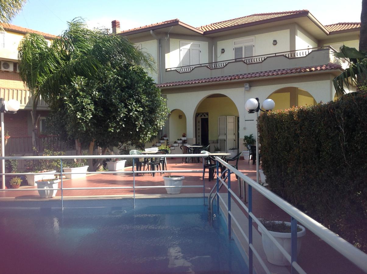 Hotel La Villa Misterbianco Exteriör bild