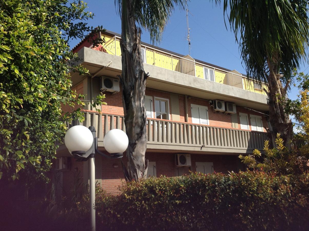Hotel La Villa Misterbianco Exteriör bild